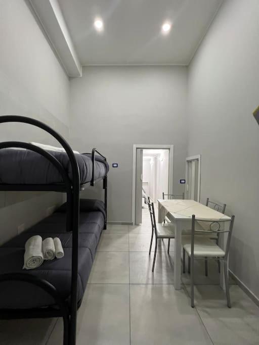 Casa Nennella 2 Apartment เนเปิลส์ ภายนอก รูปภาพ